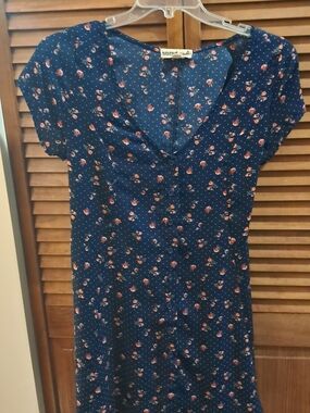 So.rad Navy Floral Button-Front Dress